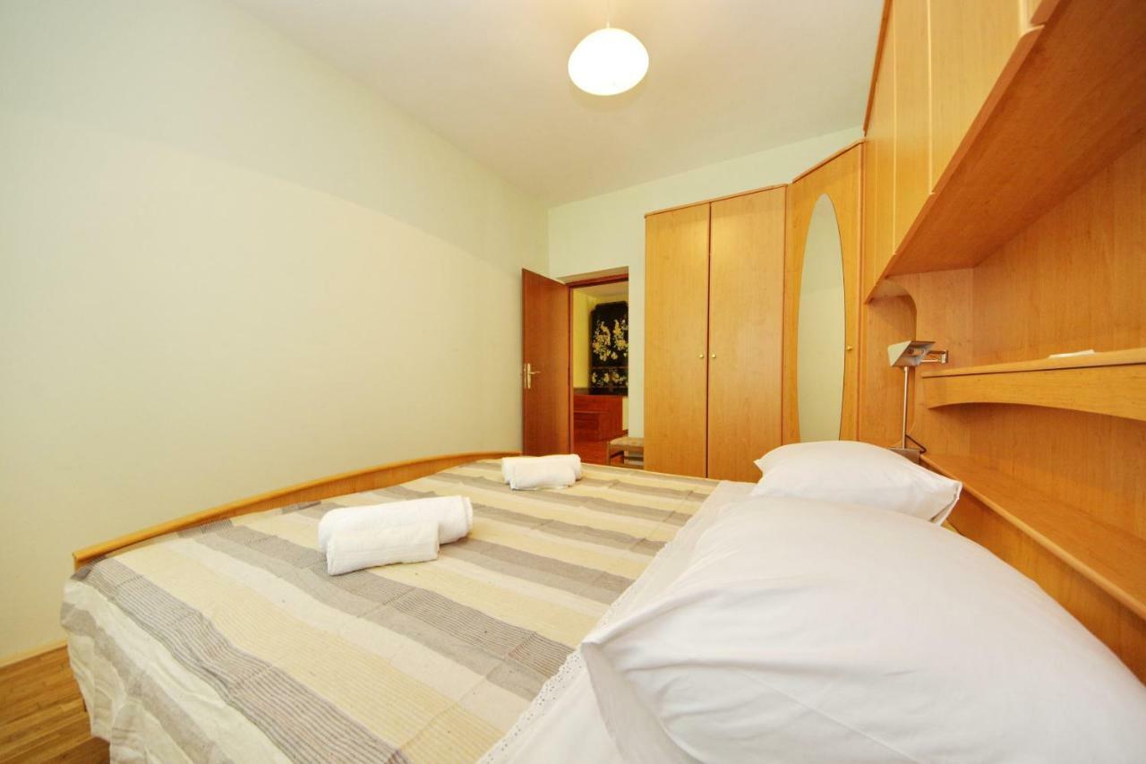 Apartments Eduard Vrsi Esterno foto