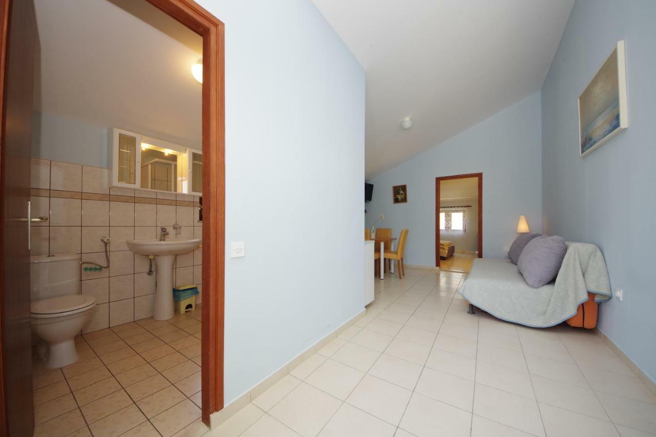 Apartments Eduard Vrsi Esterno foto